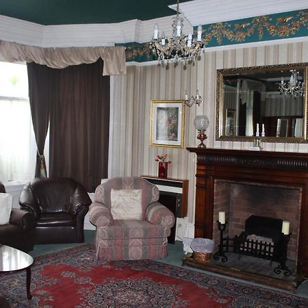 The Knoll Guesthouse Newport  Buitenkant foto