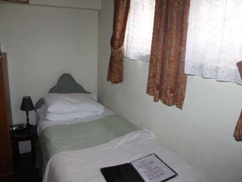 The Knoll Guesthouse Newport  Kamer foto