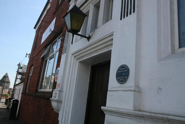 The Knoll Guesthouse Newport  Buitenkant foto